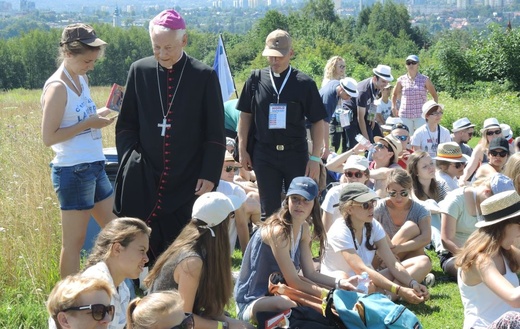 Trójkolorowi pod krzyżem w Starym Bielsku