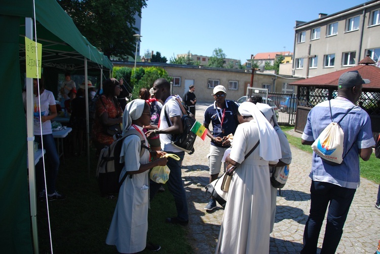 Senegal, Kanada, Francja zwiedza Wrocław