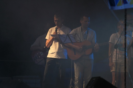 Mercy Fest na Tekach