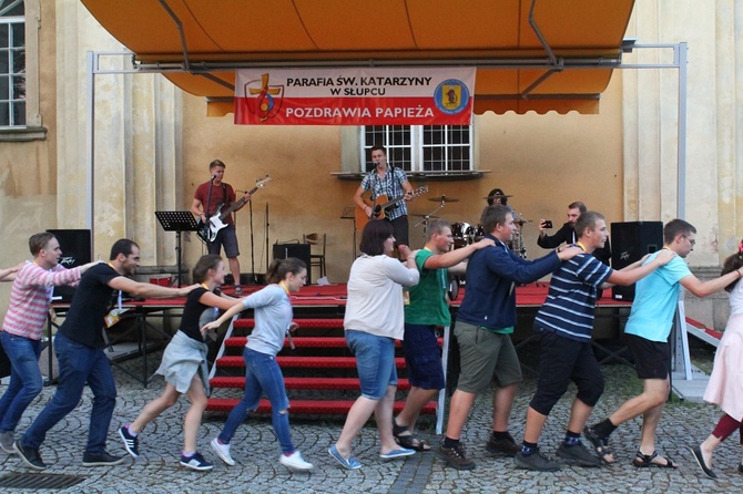 ŚDM pod wambierzycką bazyliką