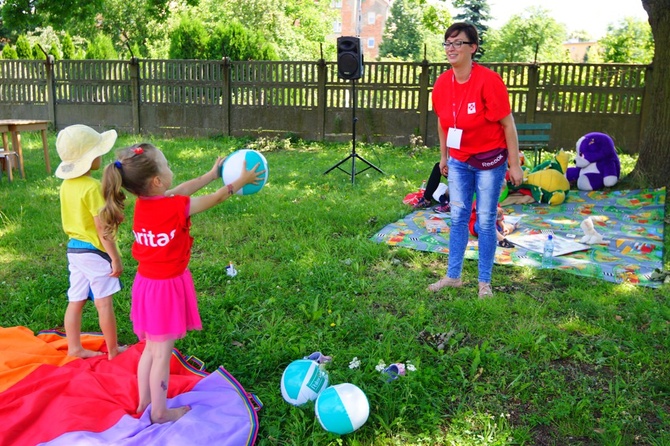 Szwajcaria, Kolumbia i Kanada w ośrodkach Caritas