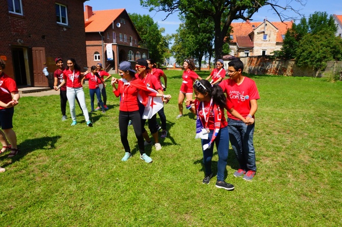 Szwajcaria, Kolumbia i Kanada w ośrodkach Caritas