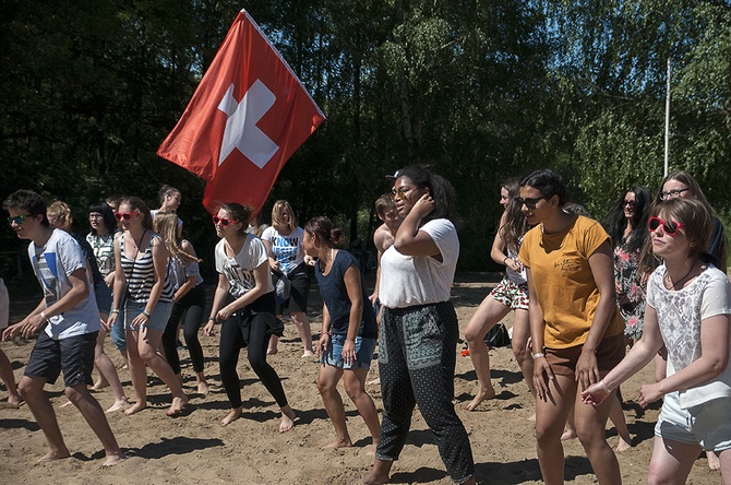 Plażing, smażing i modlitwa