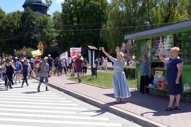 Pielgrzymowali do sanktuarium w Studziannie