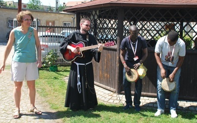 U franciszkanów na Kruczej tańce, hulanki i modlitwa!