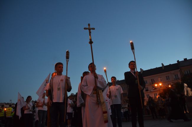 Procesja Miłosierdzia w Ostrowcu Świętokrzuskim