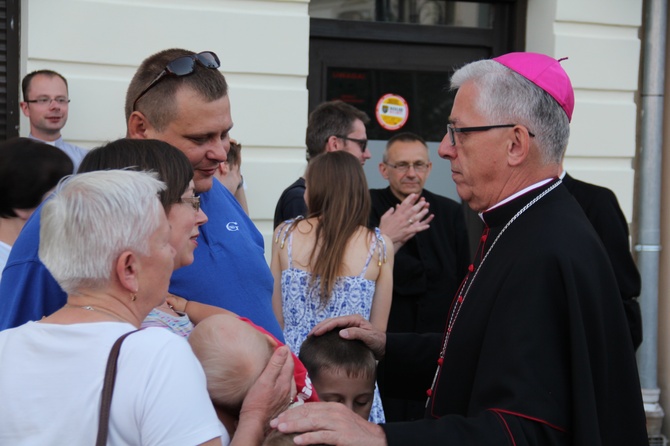 Abp Wiktor Skworc na YAI Festival w Żorach