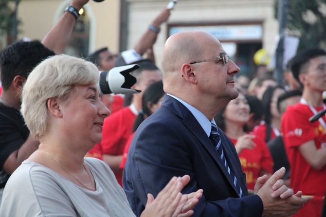 Koncert i konferencja Salvatore Martineza na YAI w Żorach.
