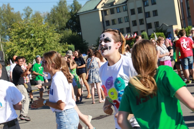 "Festiwal narodów" u Karoliny