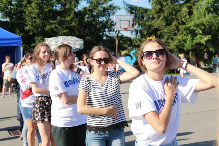 "Festiwal narodów" u Karoliny