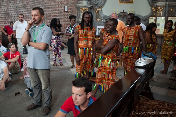 Szatan boi się ludzi wesołych - Ghana, Sierra Leone i Liberia