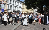 Wprowadzenie relikwii Pier Giorgio Frassatiego do bazyliki oo. dominikanów