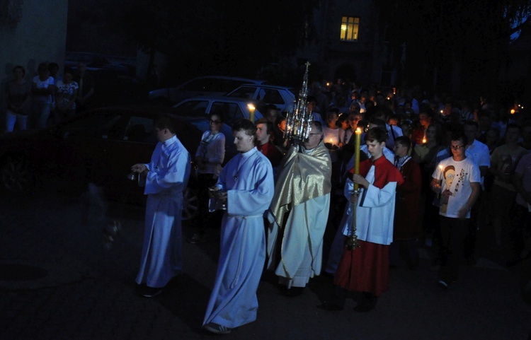 Procesja Światła w Głogówku