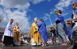 Eucharystia na Arenie Lublin