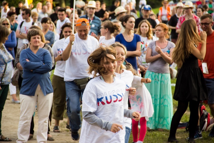 ŚDM w Gietrzwałdzie. Prezentacja grup