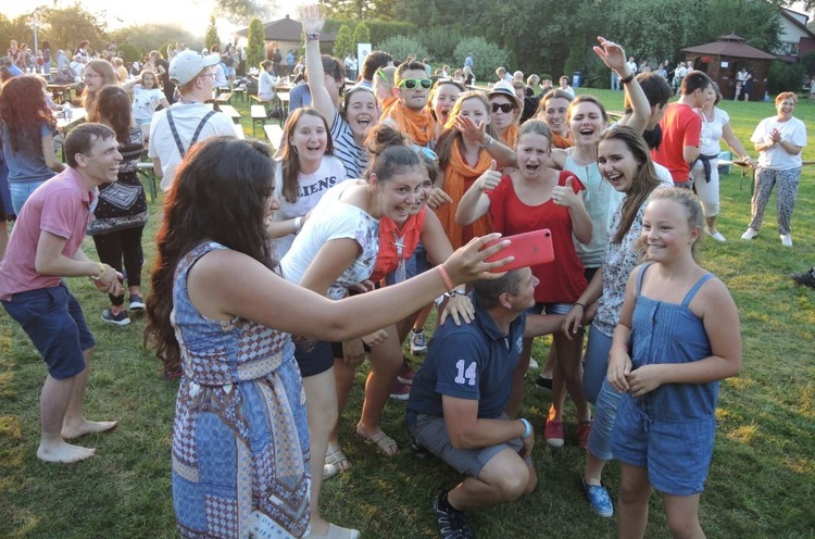 Polsko-francuski piknik w Bielsku-Białej Lipniku