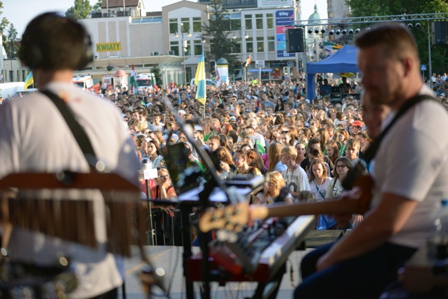ŚDM-owy polonez i Apel Młodych w Radomiu