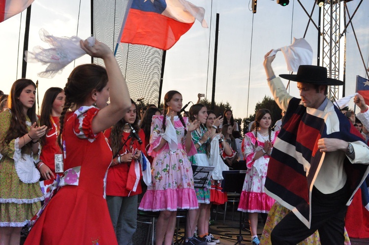 Dzień wspólnoty w Starym Sączu - festiwal narodów