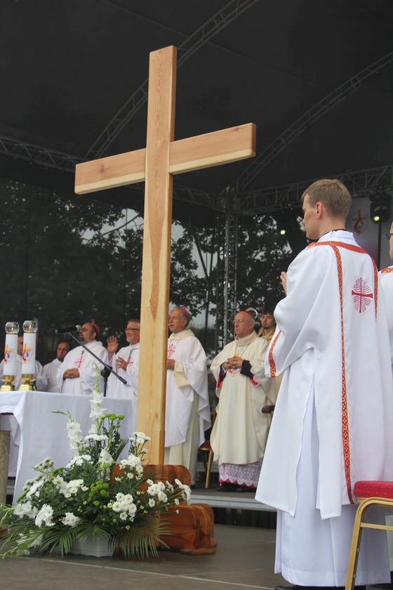 Msza św. na Starym Rynku w Łowiczu