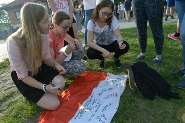 Pożegnanie pielgrzymów ŚDM na radomskim Michałowie