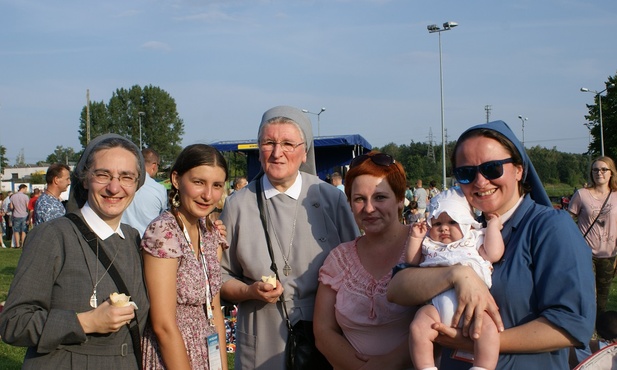 Wśród uczestników zabawy nie zabrakło najmłodszych dzieci