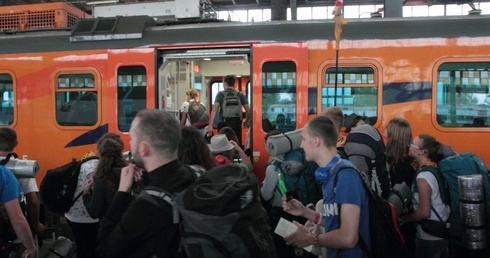 Pociągiem na święto młodości