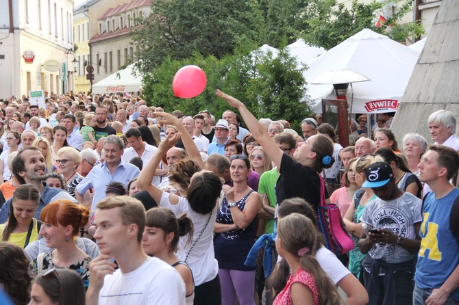 "Pożegnanie" na tarnowskim rynku