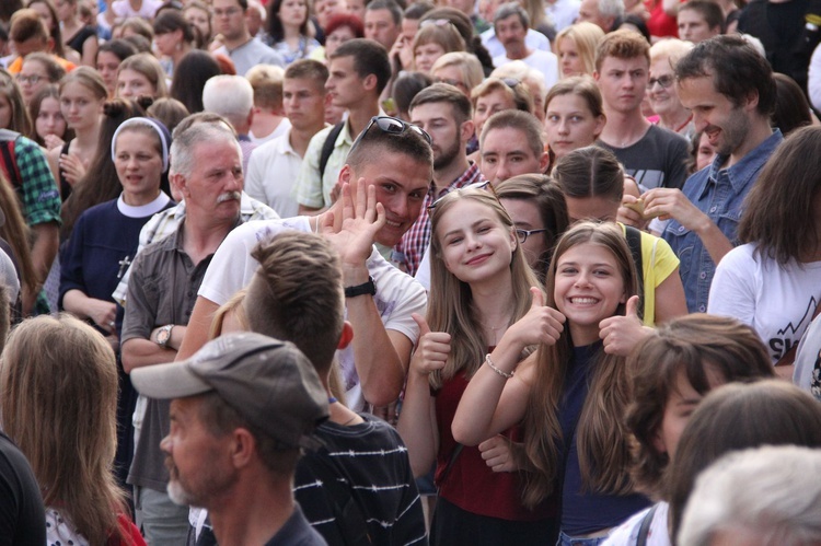 "Pożegnanie" na tarnowskim rynku