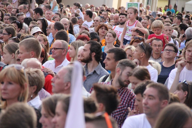 "Pożegnanie" na tarnowskim rynku