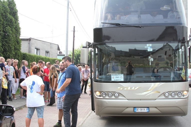 ŚDM Włosi wyjeżdżają z Tychów