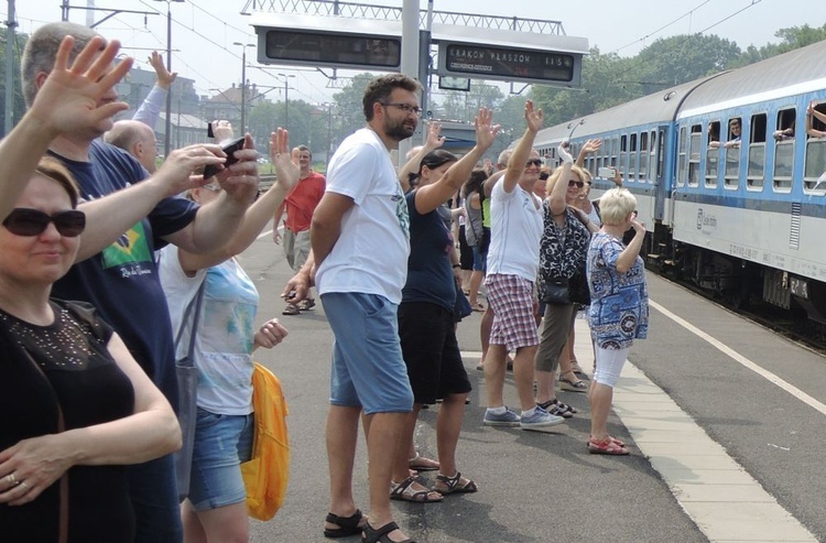 Pierwszy pociąg wyruszył z Bielska-Białej na ŚDM!