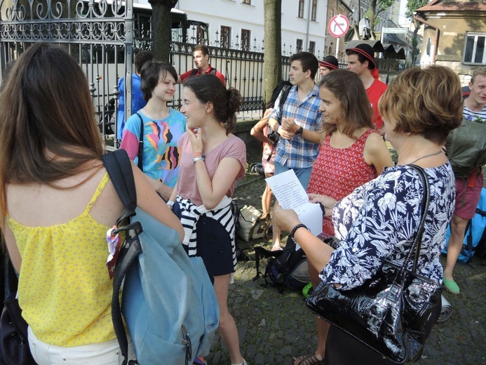 Bielska parafia Trójcy Przenajświętszej pożegnała swoich gości - cz. 1