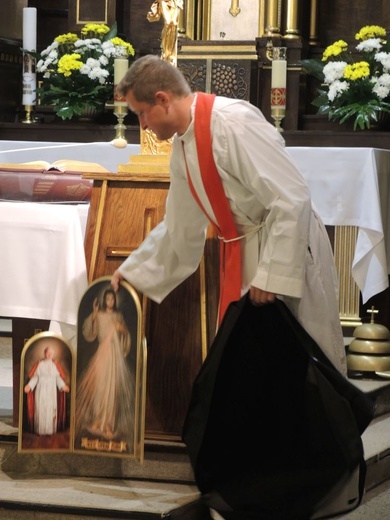 Bielska parafia Trójcy Przenajświętszej pożegnała swoich gości - cz. 1