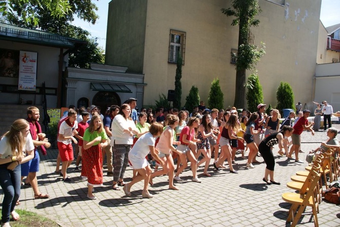 Bielska parafia Trójcy Przenajświętszej pożegnała swoich gości - cz. 2