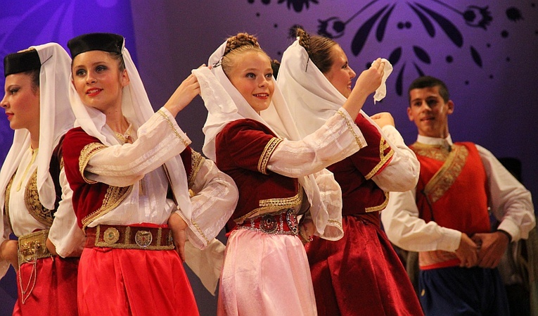 Międzynarodowy Festiwal Folkloru "Oblicza tradycji" - Indie i Czarnogóra