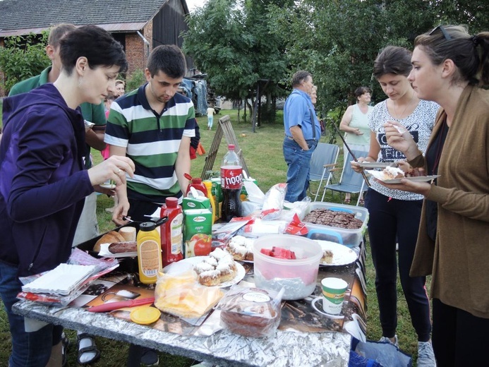 Młodzi z Ukrainy w bielskiej Kamienicy i na Błoniach