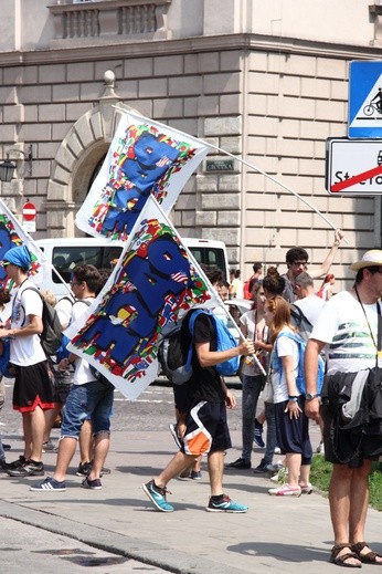 Pielgrzymi pod Wawelem