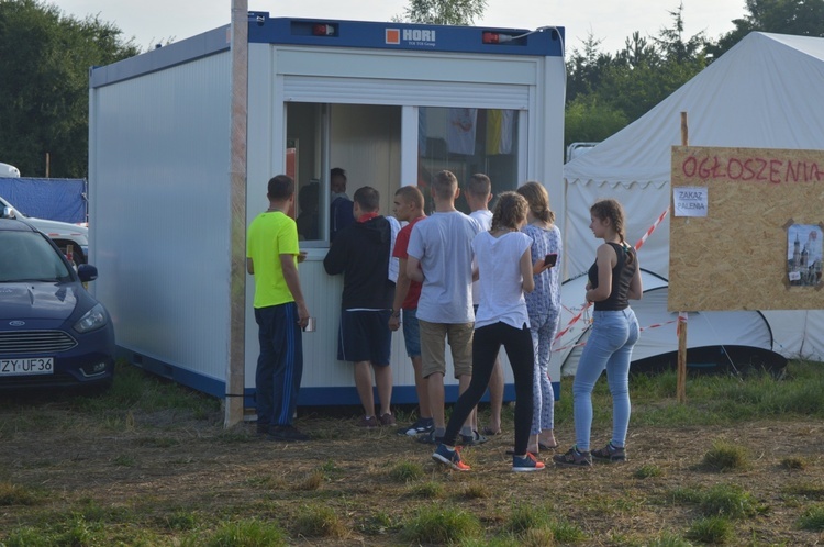 Pobudka i odprawa w Miasteczku Łowickim