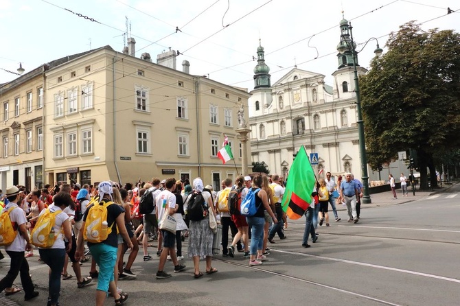 Uśmiechnięci pielgrzymi