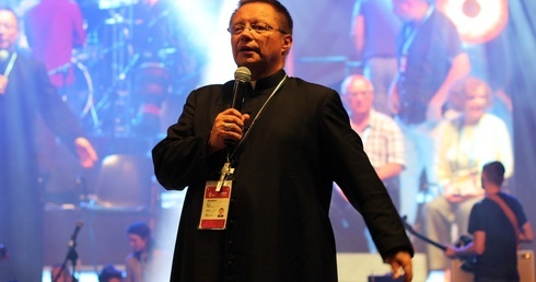 Bp Ryś podczas ostatniego spotkania z cyklu "Credo"