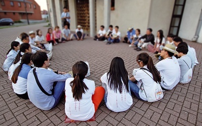 Uczestnicy ŚDM z Chin to głównie studenci. – Takie zgromadzenia wierzących w Chrystusa w Chinach są nie do pomyślenia, a my bardzo chcemy doświadczyć bycia we wspólnocie Kościoła – mówią.