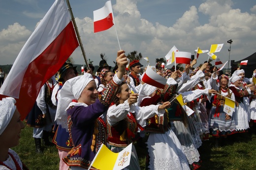 Pierwsze chwile papieża Franciszka w Polsce