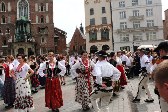 Radośni pielgrzymi w Krakowie