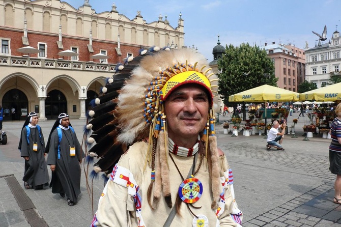 Radośni pielgrzymi w Krakowie