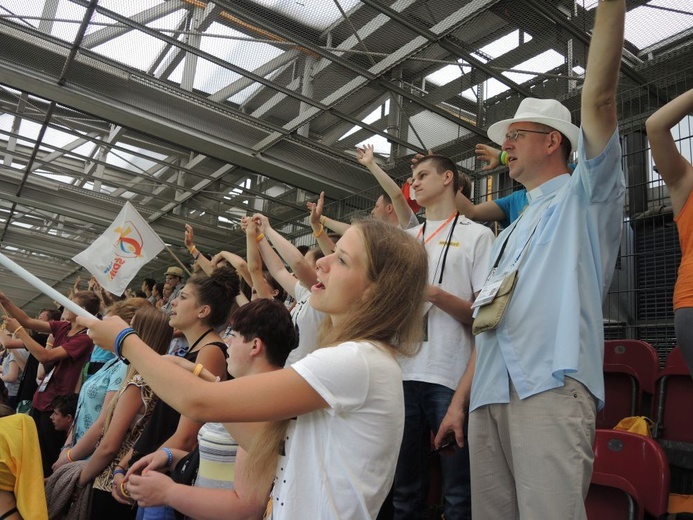 Katecheza z bp. Rysiem na stadionie "Cracovii"