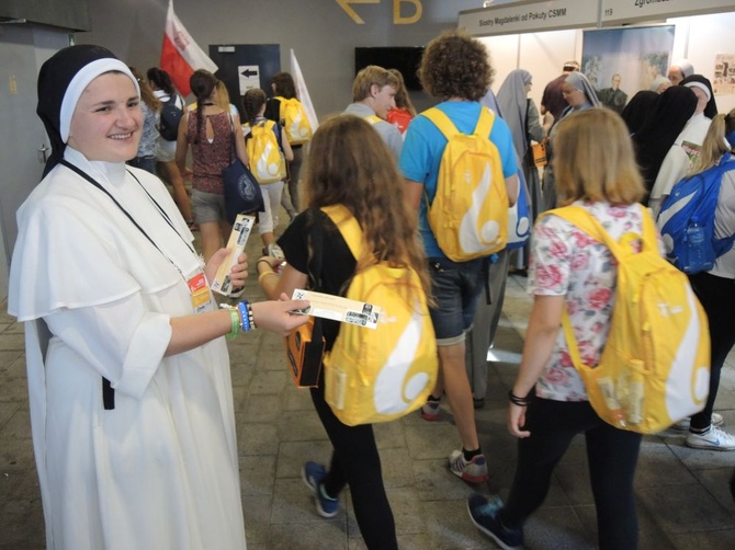 Katecheza z bp. Rysiem na stadionie "Cracovii"