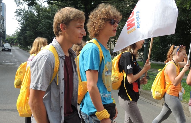 Katecheza z bp. Rysiem na stadionie "Cracovii"