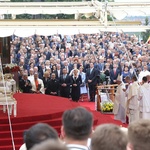 Franciszek u stóp Maryi