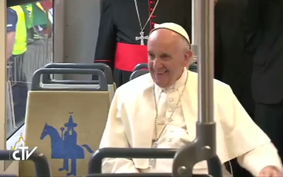 Papież w drodze na Błonia