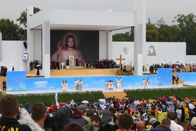 Papież z młodymi na krakowskich błoniach!